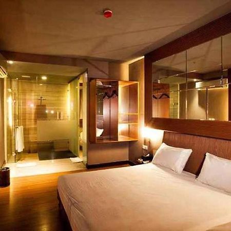 108 Hotel By Him Giacarta Esterno foto