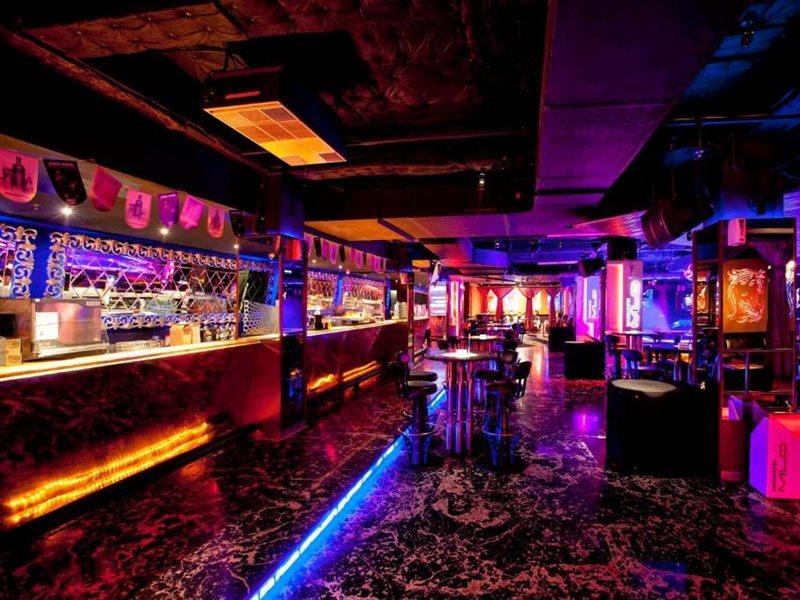 108 Hotel By Him Giacarta Esterno foto