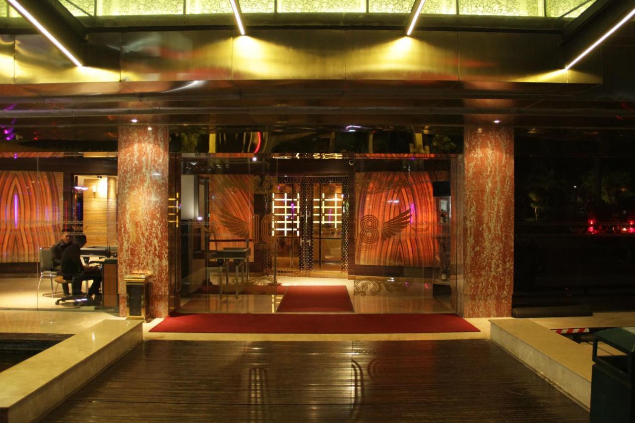 108 Hotel By Him Giacarta Esterno foto